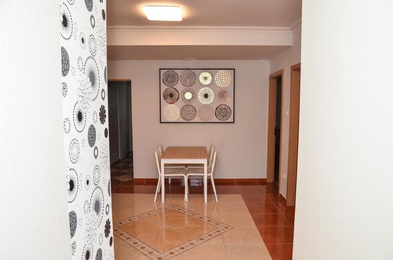 Gabor Aron Apartman Aparthotel ไฮจ์ดุสโซบอสโล ภายนอก รูปภาพ